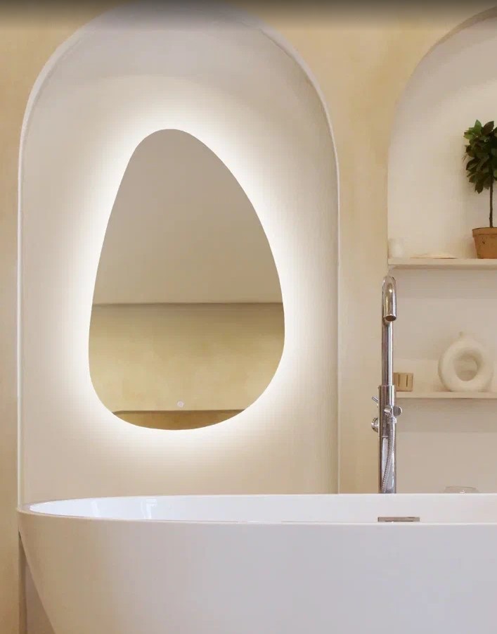 Зеркало Topaz 60х95 light криволинейное с LED подсветкой (2 варианта навеса)