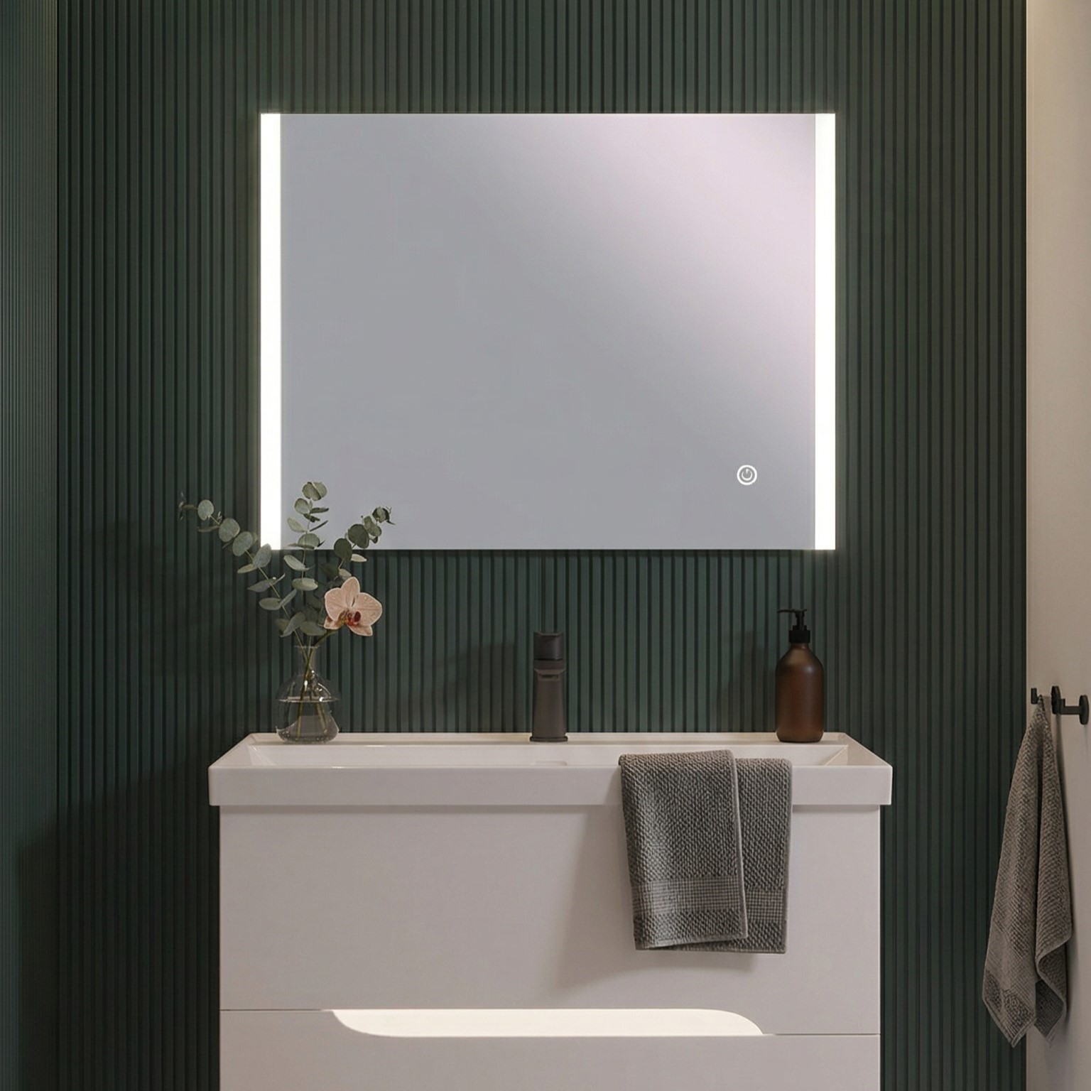 Зеркало Дублин 50х60 Лайт прямоугольное с LED подсветкой (2 варианта навеса)