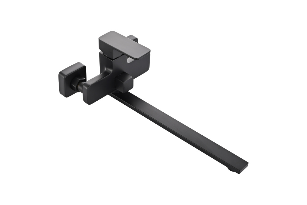 Richard FB13B-PVD Смеситель для ванны с длинным изливом латунь, черный EvaGold